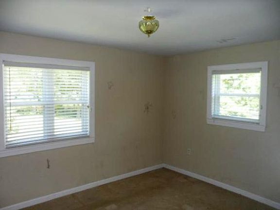 4th image of 8801 Beauchamp Dr