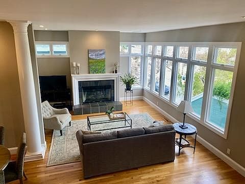 2nd image of 265 Klamath St