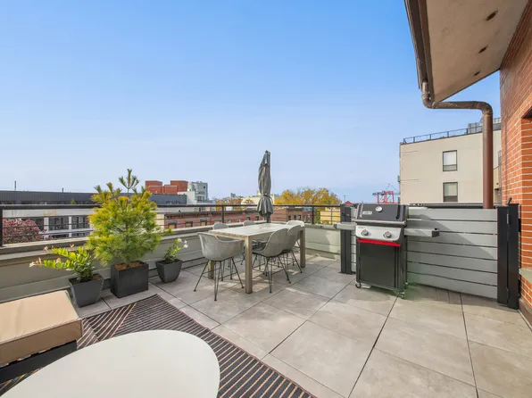 37 Carroll Street image 4 of 10