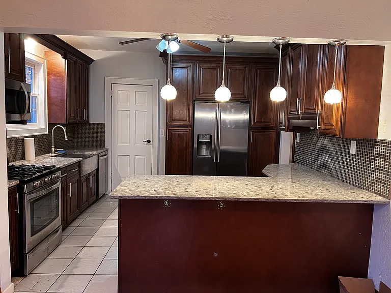 18 Fir St #1 — Photo 6