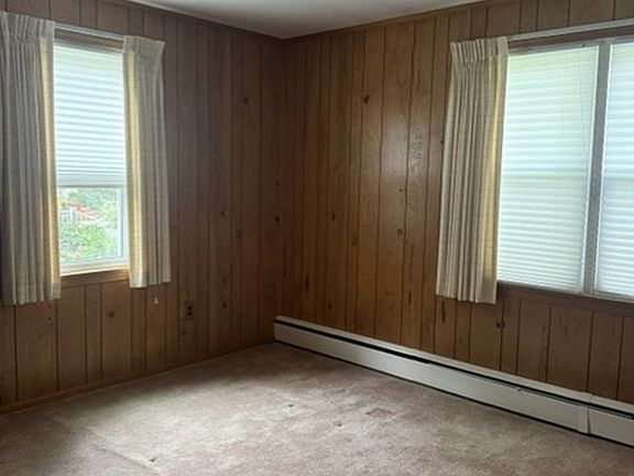 5th image of 821 Kenyon Ln