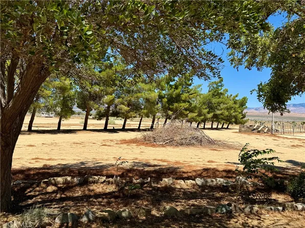 18839 W Avenue B8, Lancaster, CA 93536