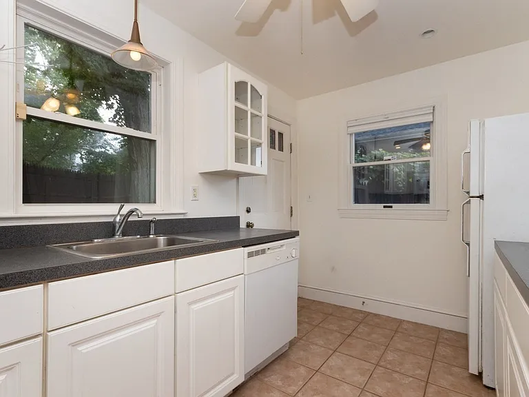 128 Ashmont St #1 — Photo 13