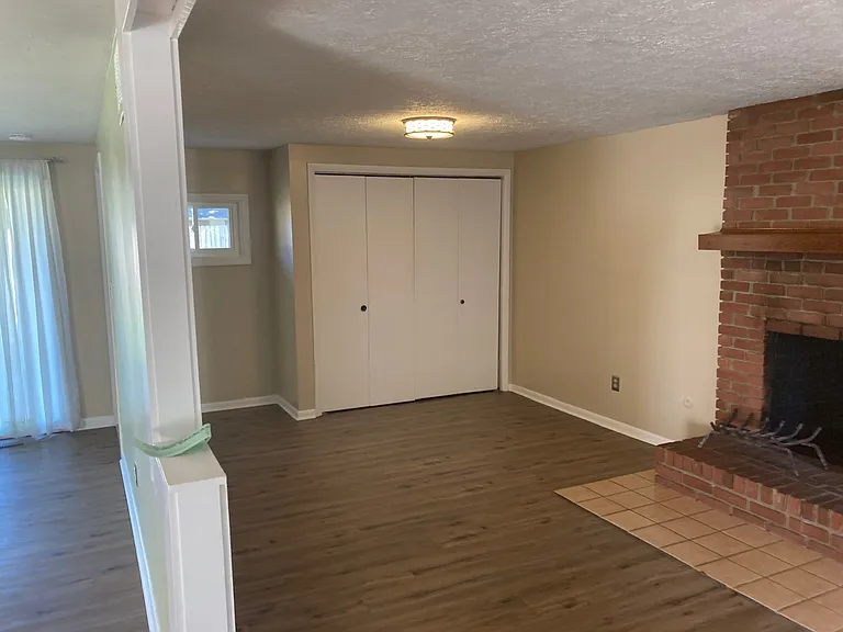3700 Caracas Dr — Photo 22