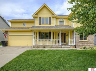 15804 Monroe St, Omaha, NE 68135