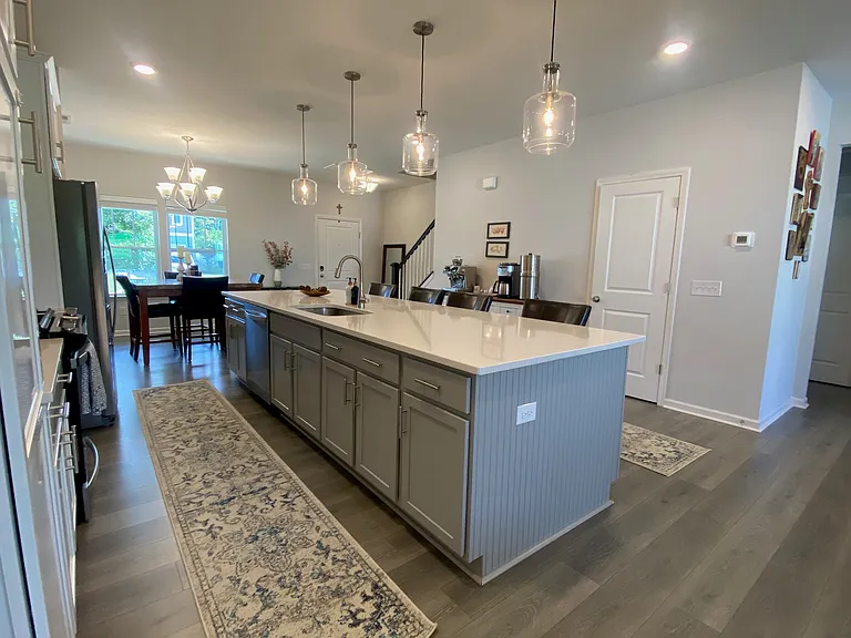 2440 Dukes Hollow Ct — Photo 4