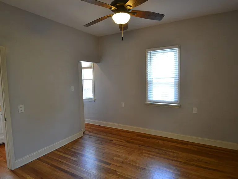 821 N Walnut St — Photo 10