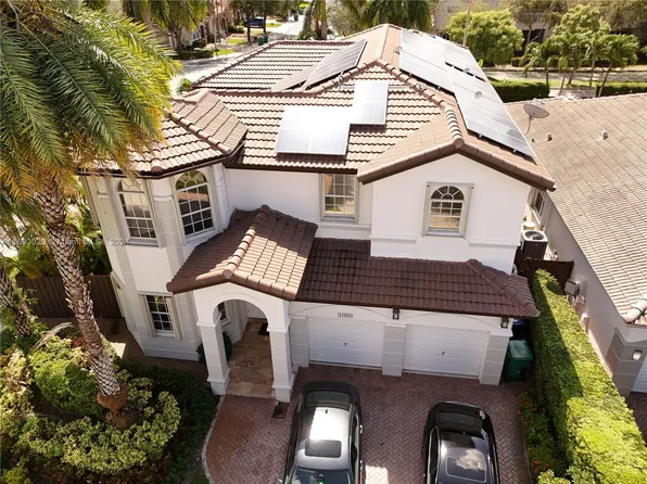 11460 NW 82nd Ter, Doral, FL 33178