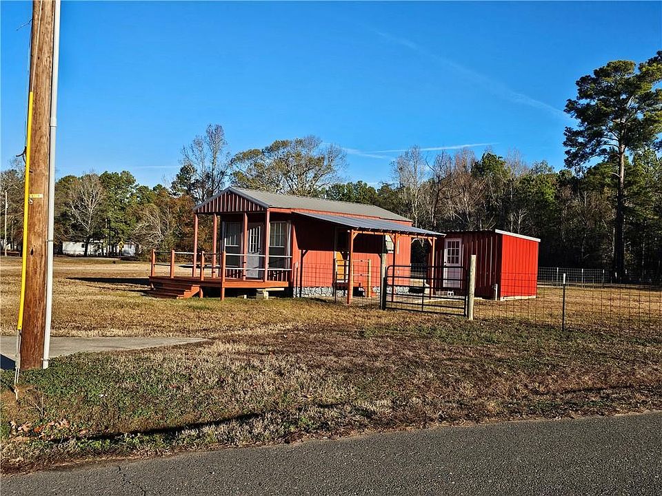 2nd image of 3304 Highway 1215