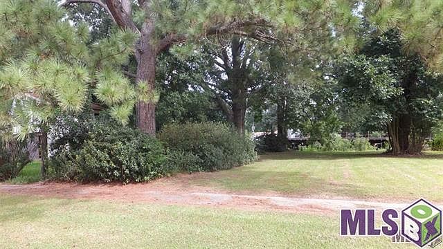 1st image of 330 E Railroad St