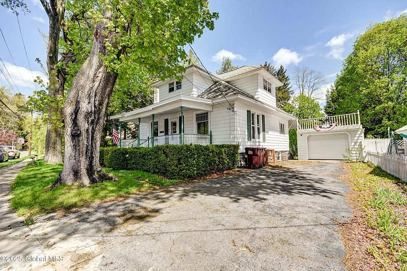 2nd image of 244 Kingsboro Avenue