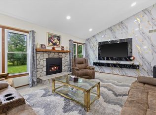 4102 W Minnesota COURT, Franklin, WI 53132