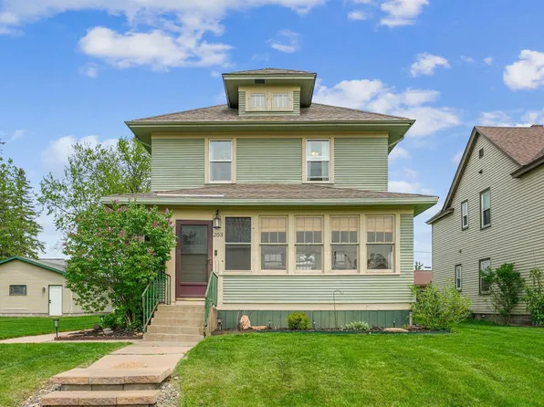 203 E 4th St, Superior, WI 54880