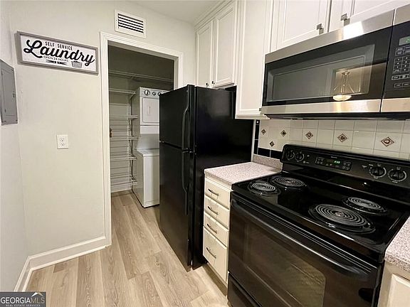 5th image of 2355 Henderson Mill Rd NE APT 4