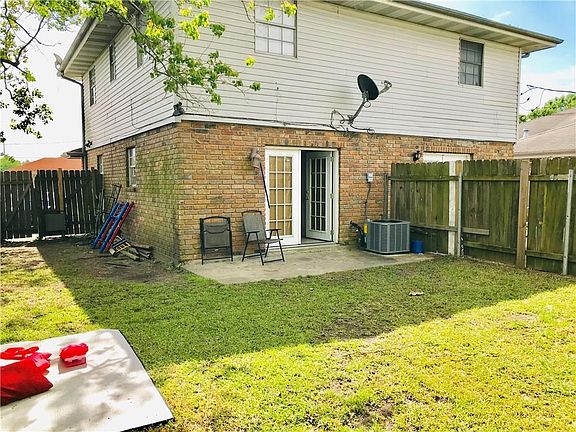 2nd image of 104 Phillip Ct