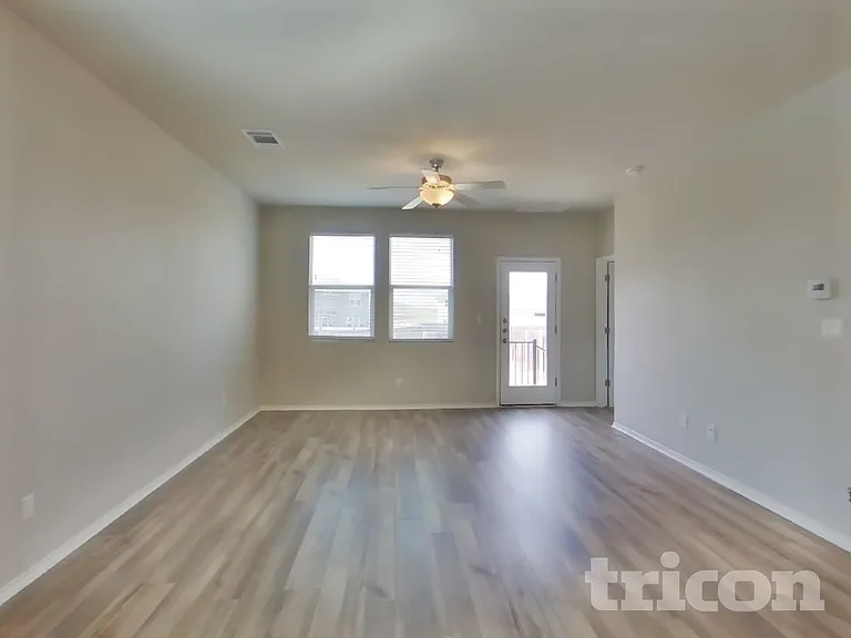 3517 Stride Ln — Photo 3