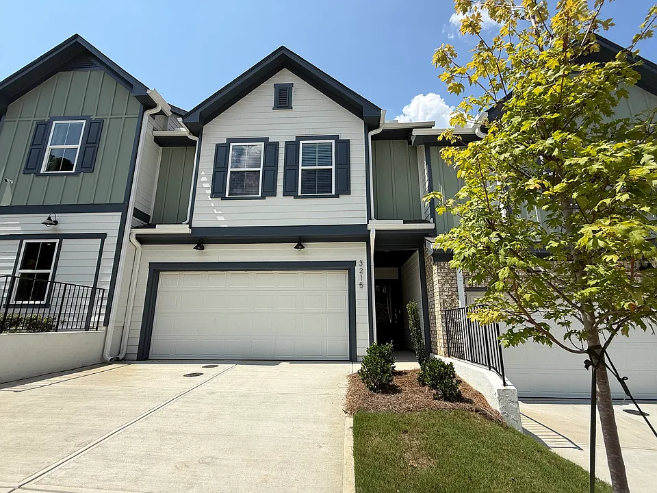 3205 Cherry Grove Way #2
