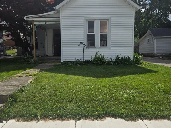7 S Church St, Jamestown, OH 45335