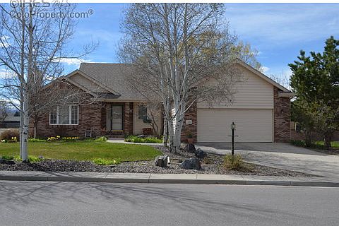 3rd image of 459 Marcellina Dr
