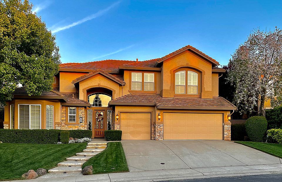 1st image of 317 Toscano Ct
