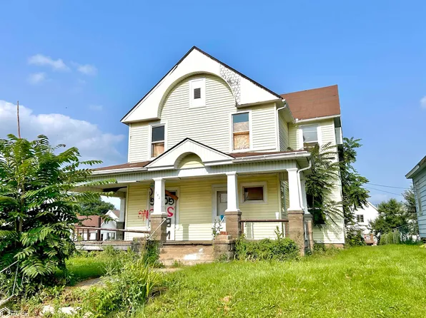 102 S 5th Ave, Marshalltown, IA 50158
