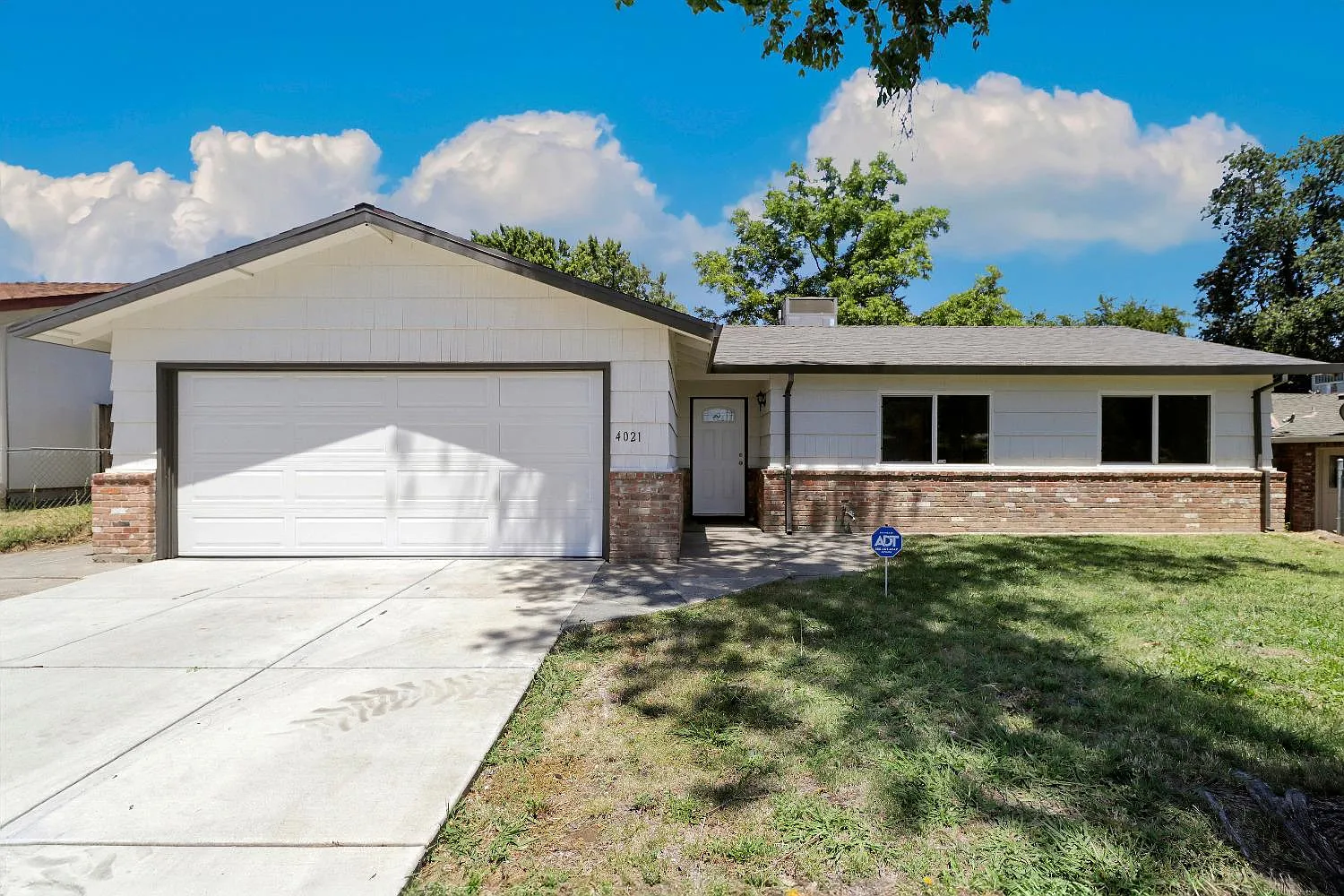 4021 Dexter Cir photo 1