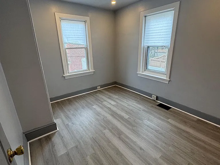3003 N Washington St — Photo 15
