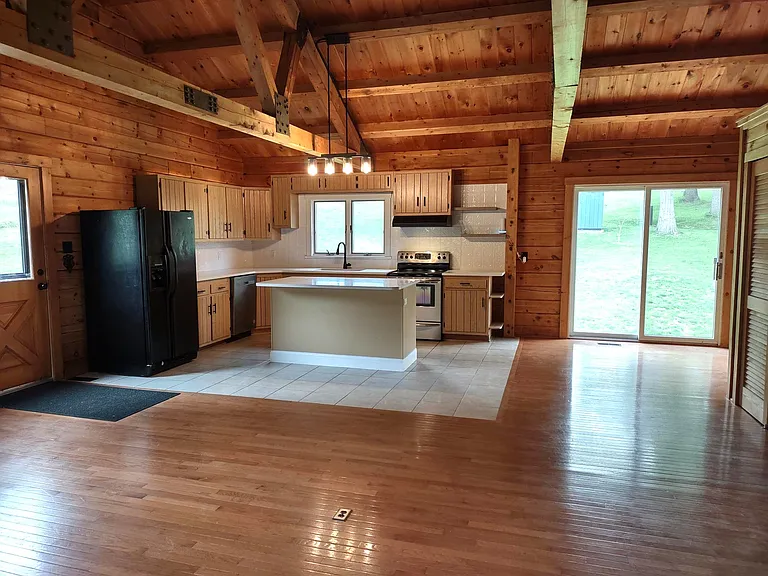 3922 Emrick Ln — Photo 15