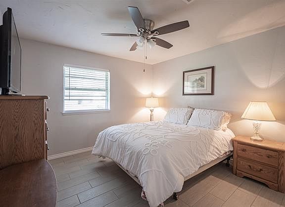 5th image of 5733 Bonnie Wayne St