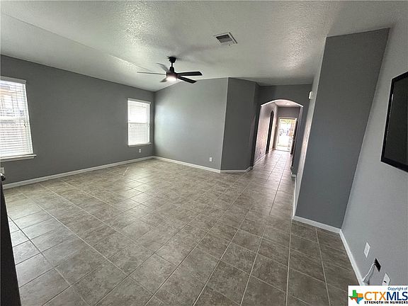 3rd image of 786 Wolfeton Way