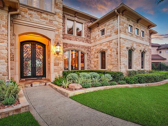3rd image of 7615 Emerald Meadow Ct