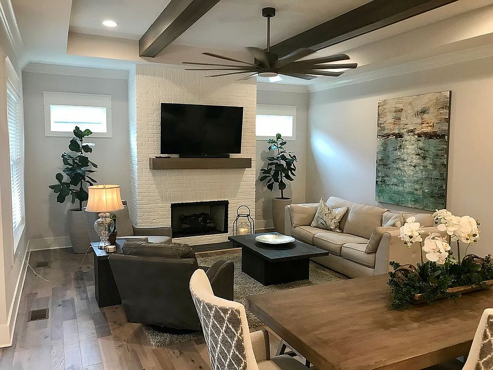 1st image of 1705 Noah Ln