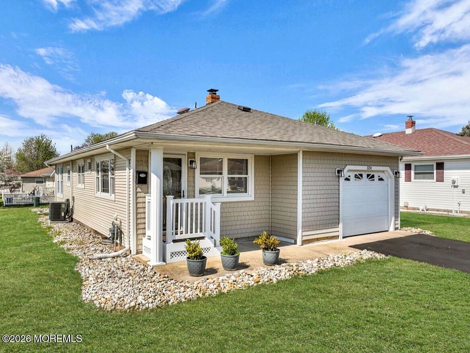 1st image of 324 Saint Thomas Drive