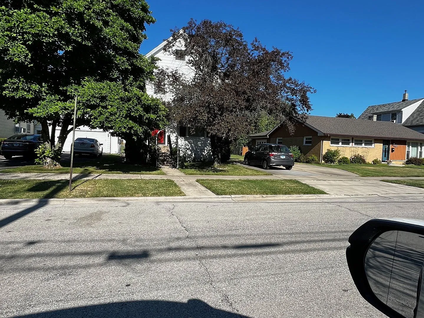 2547 Oak St photo 1