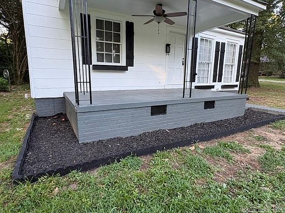 3rd image of 309 E 15th St
