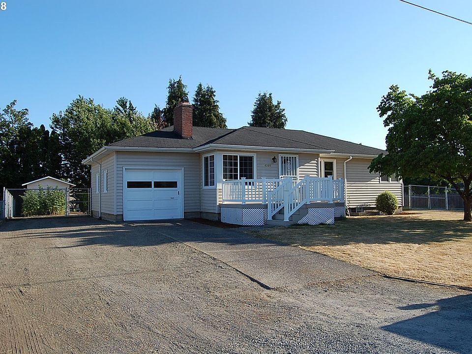 1st image of 4205 NE 48th St