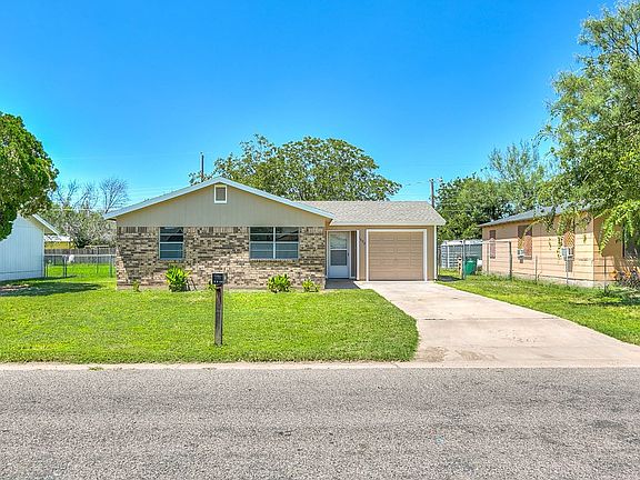 2nd image of 1623 Linda Lee Dr