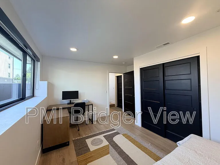 315 W Peach St #1 — Photo 8