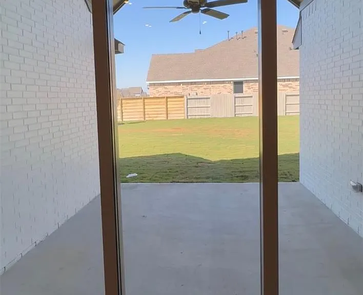 4918 Mango Park Ln — Photo 5