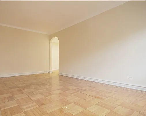 Rented by Cheskel Meisels, LREB | media 1