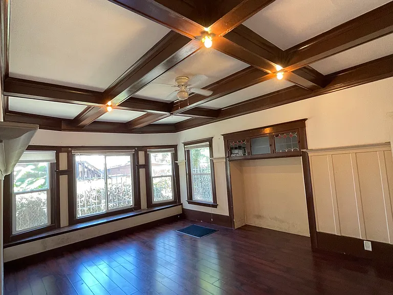 3419 Martin Luther King Jr Way — Photo 18