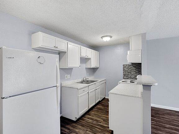 5th image of 111 W Rogers St #8