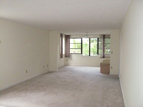 4th image of 10845 W Clairmont Cir #301