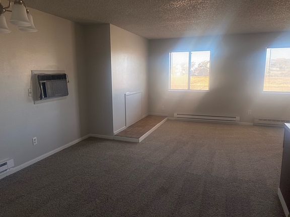 4th image of 2570 S McKinley St #3