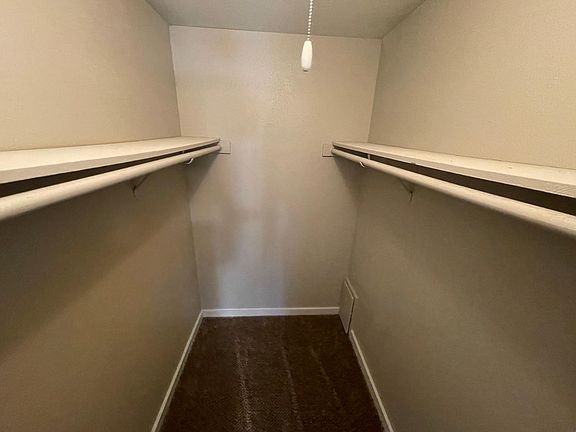 3rd image of 733 Bugg Ln