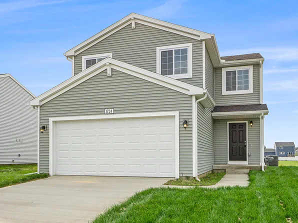 384 Lotz Ct, Wayland, MI 49348