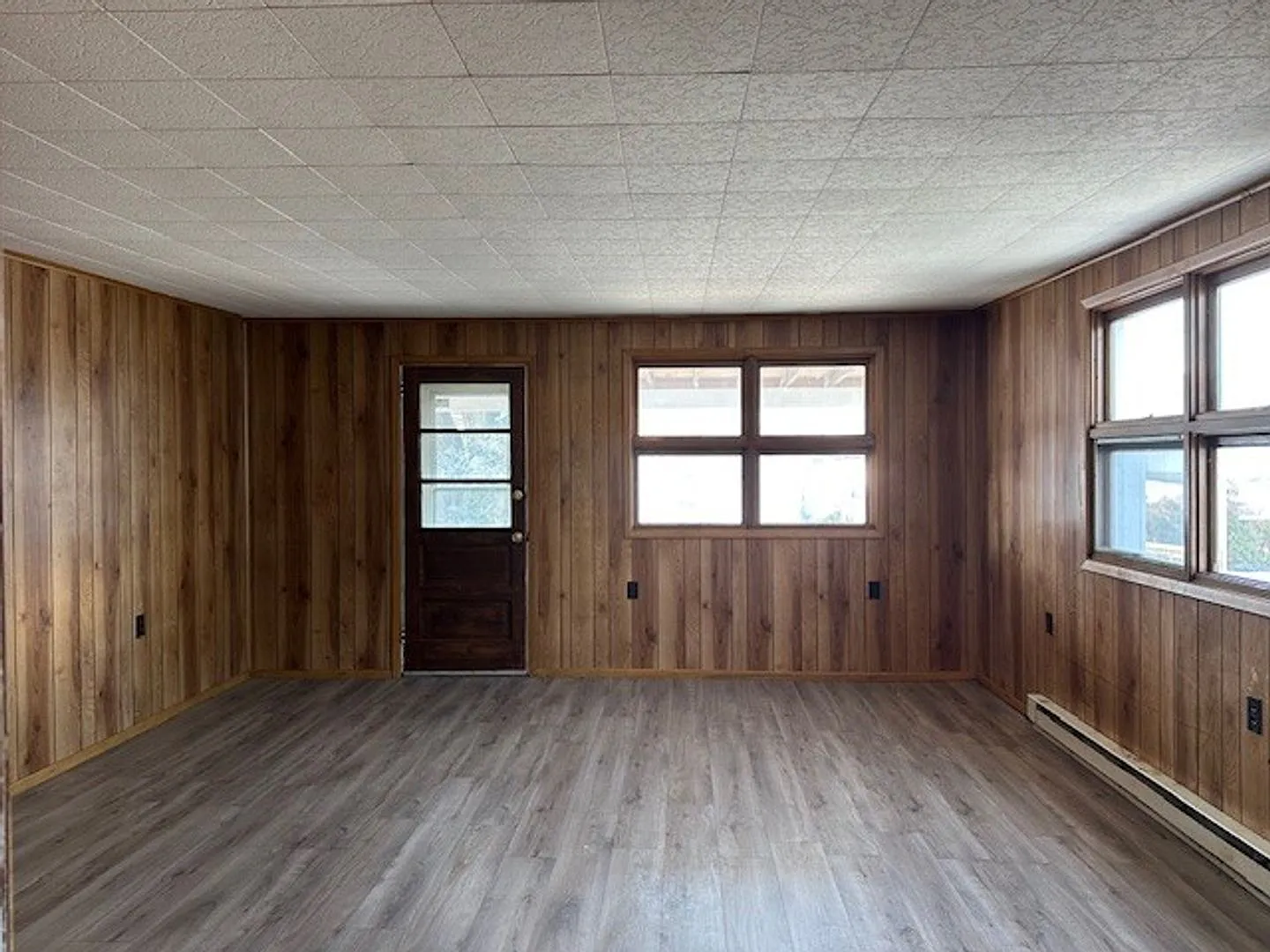 Central Dauphin School District 2nd floor 2 Story Apartment with 2 Bedrooms and 1 Bathroom. — Photo 3