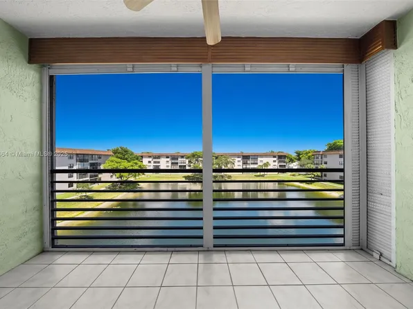 4970 E Sabal Palm Blvd APT 403, Tamarac, FL 33319