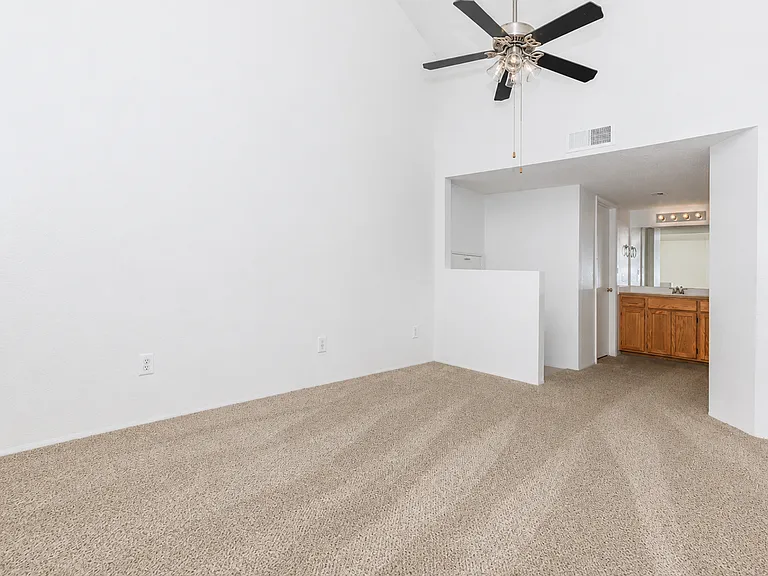 Rio Cancion Apartments — Photo 66
