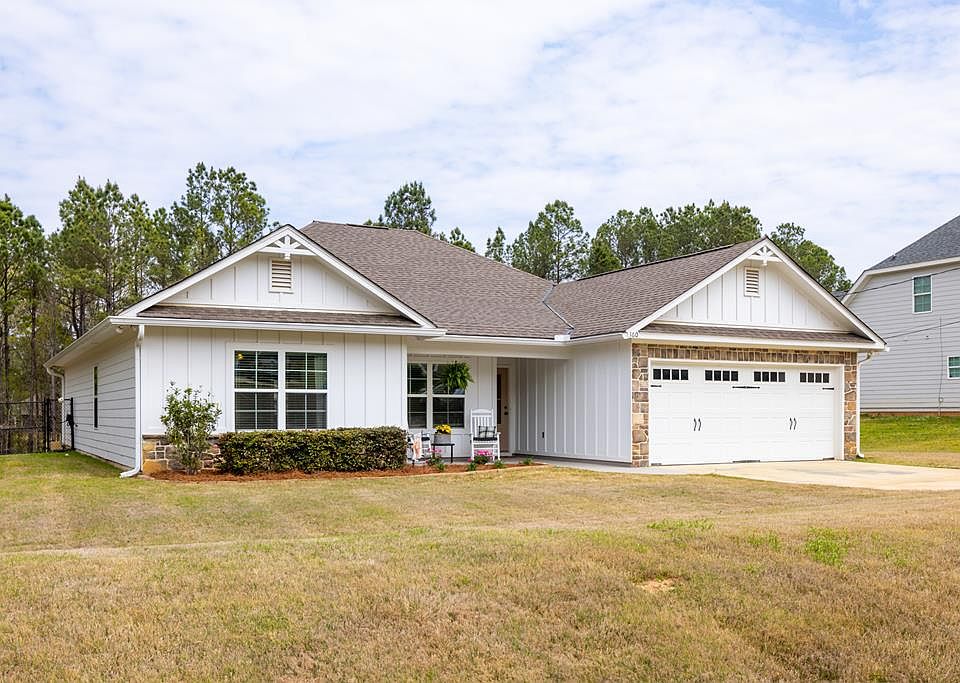 1st image of 160 Lee Road 2208
